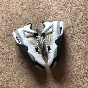 Jordan Retro 4 - White Cement